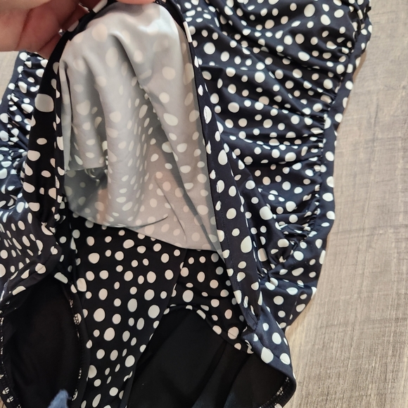 Bikini - Picture 8 of 8